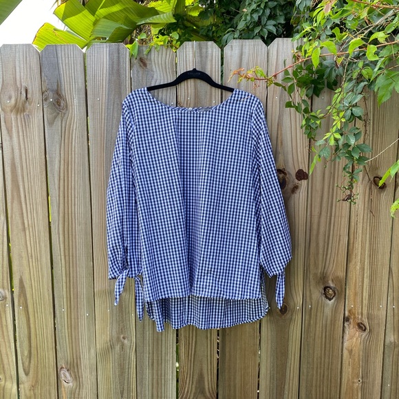 Vince Camuto Tops - Vince Camuto gingham print blouse